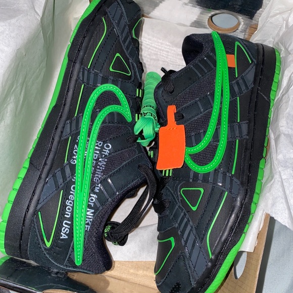 Off White Dunks Size 2Y